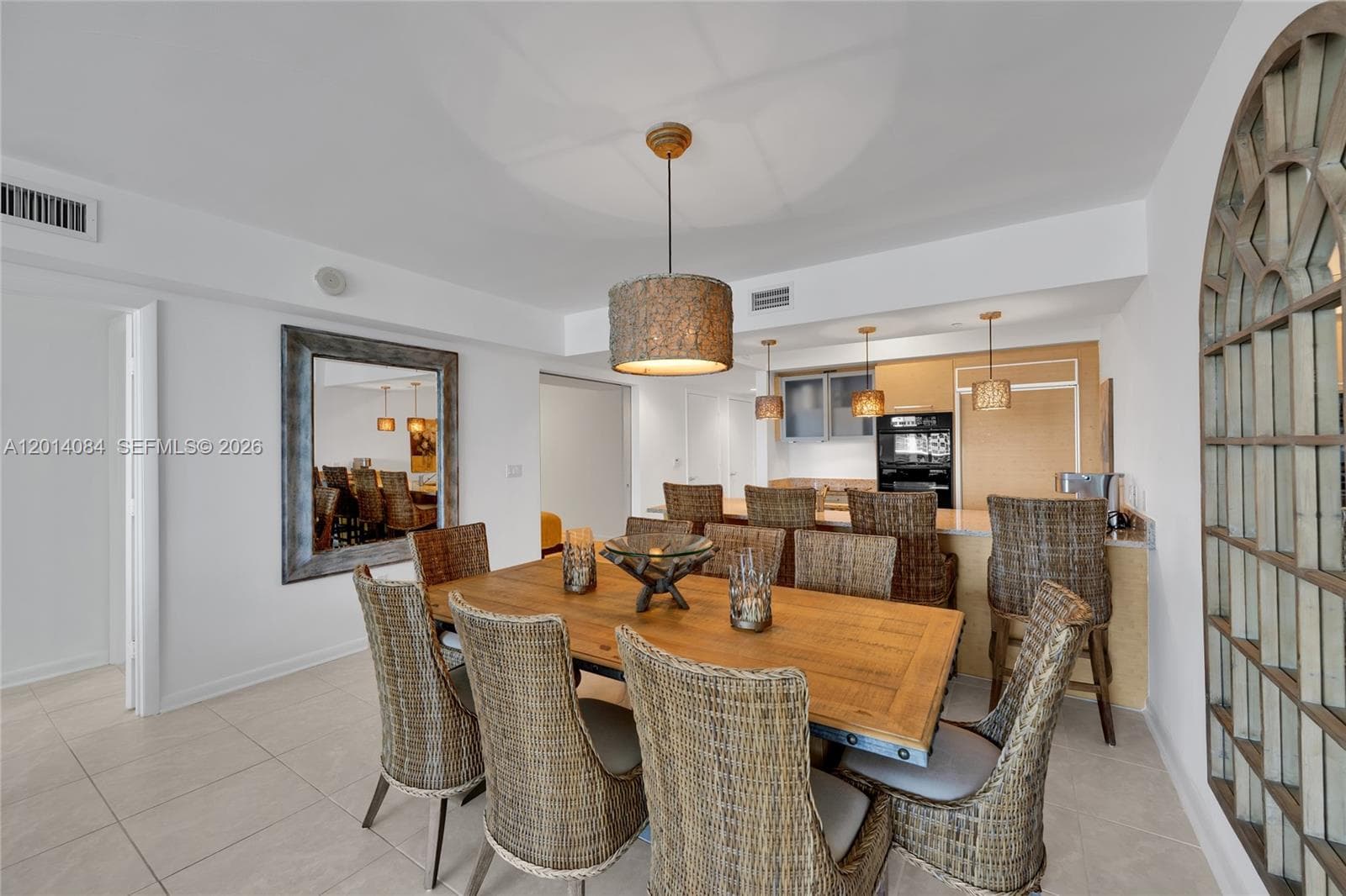 1830 Ocean Dr 1703 photo 9