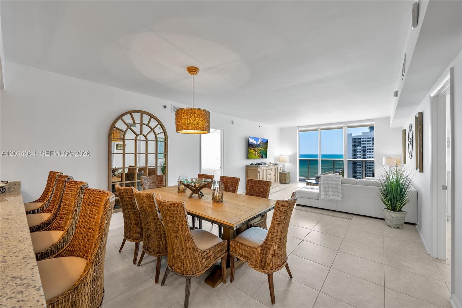 1830 Ocean Dr 1703 photo 8