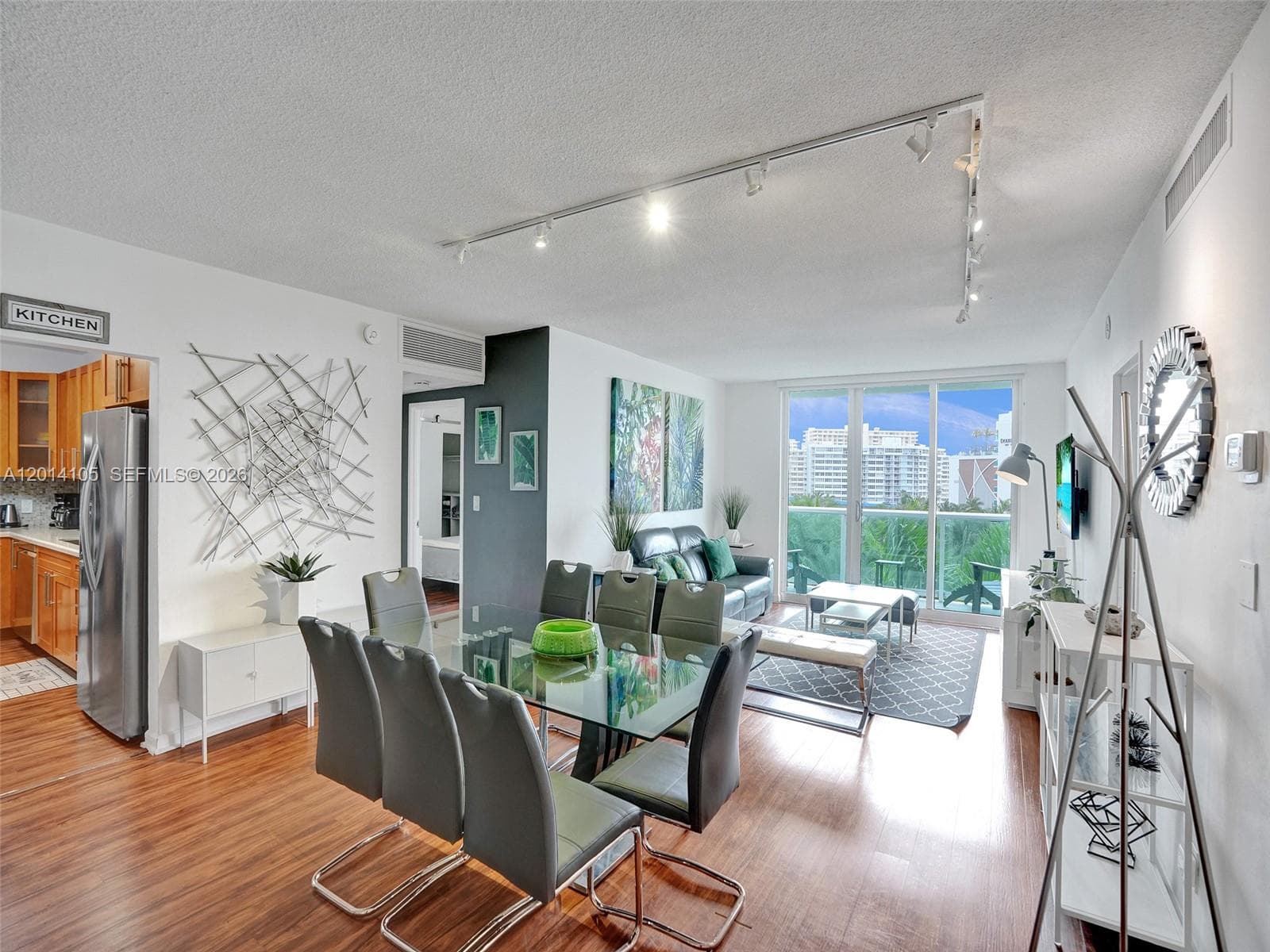 3901 Ocean Dr 5