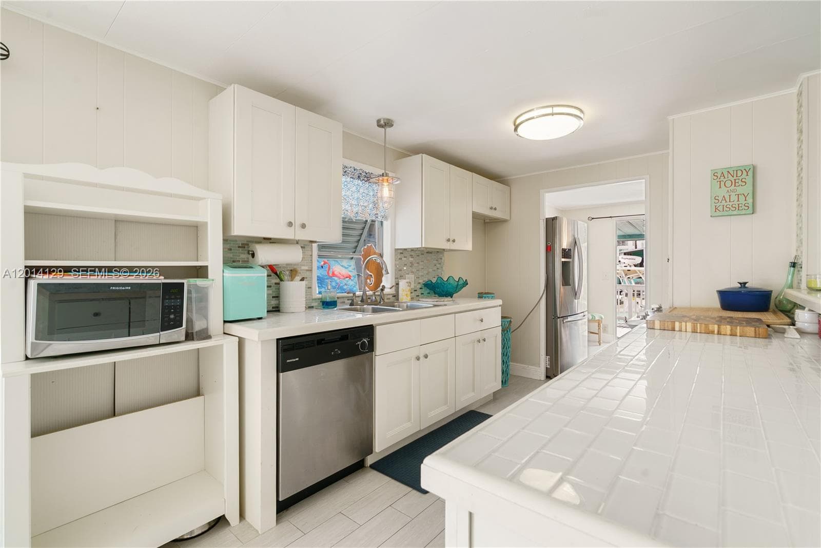 205 Humpty Dumpty Dr 5
