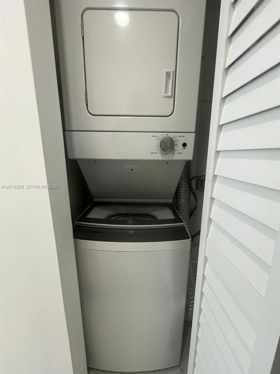 3505 S Ocean Dr 210 photo 6