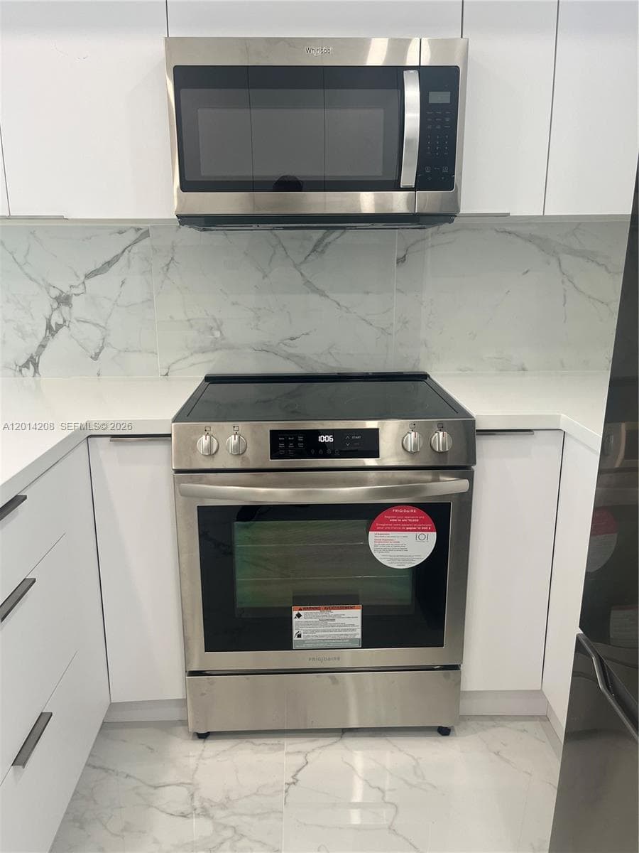 3505 Ocean Dr 3