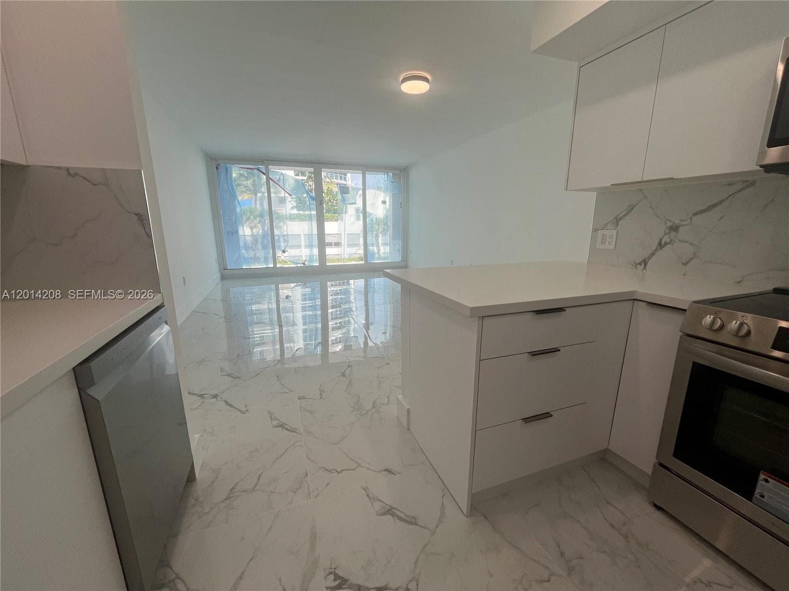 3505 Ocean Dr 5