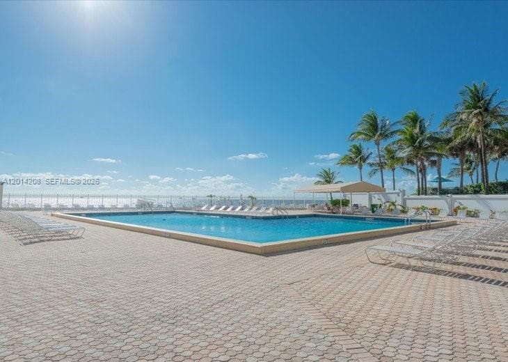 3505 Ocean Dr 210 photo 20