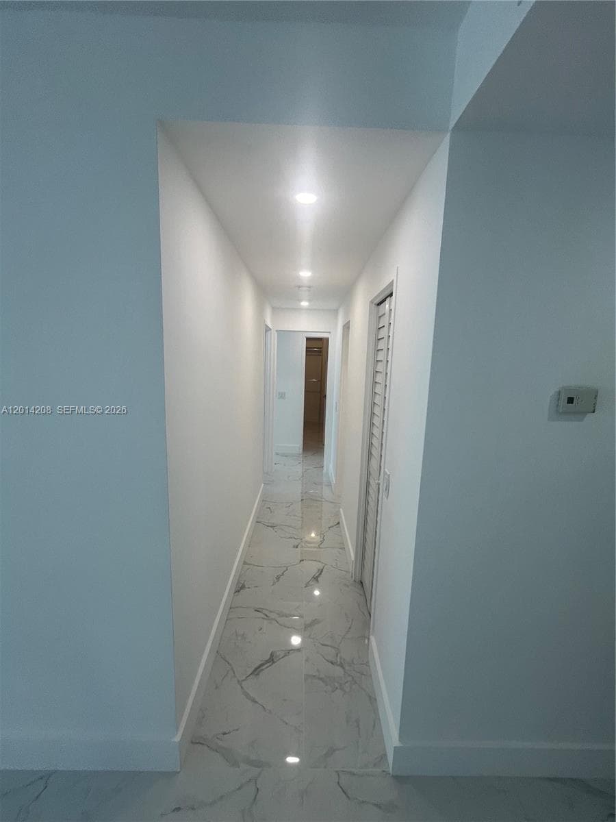 3505 S Ocean Dr 210 photo 9