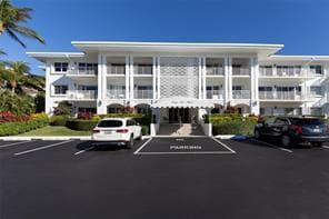 1750 S Ocean Lane 219 photo 2