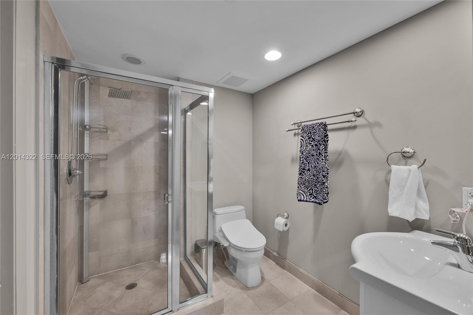 1800 Ocean Dr 2007 photo 23