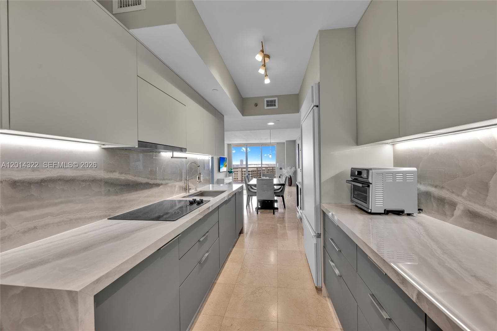 1800 Ocean Dr 3