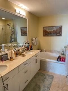 3330 NE 190th St 1816 photo 18