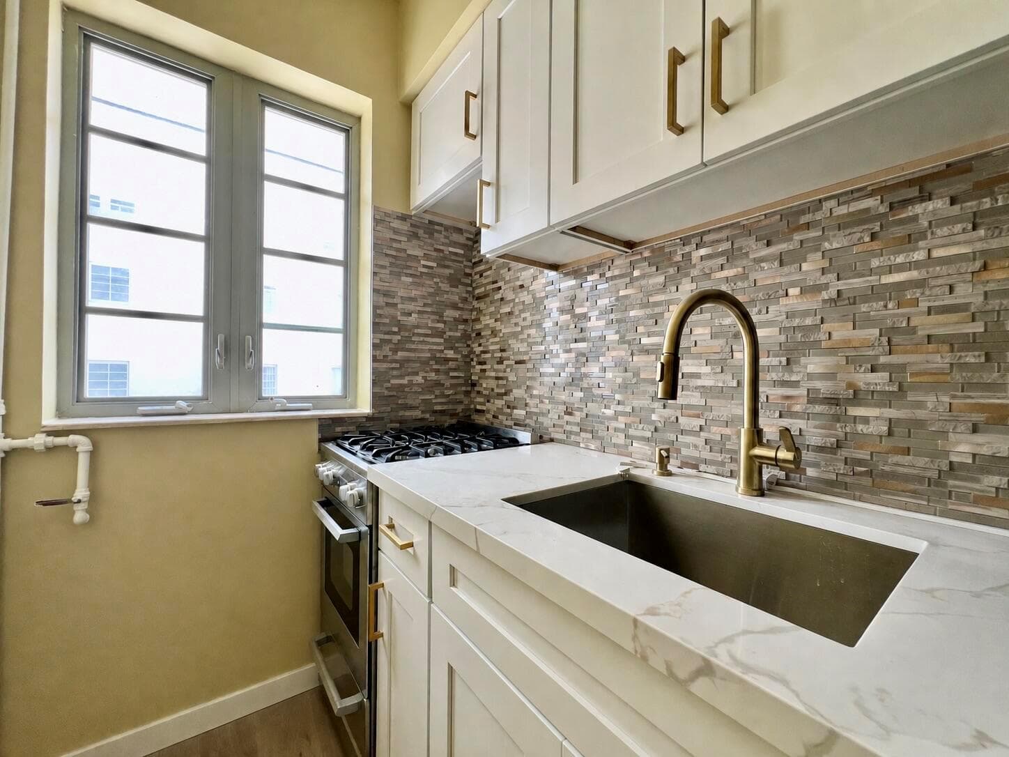 901 Collins Avenue 209 photo 2