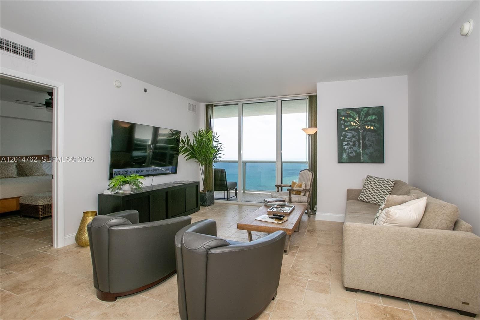 1830 Ocean Dr 4504 photo 7