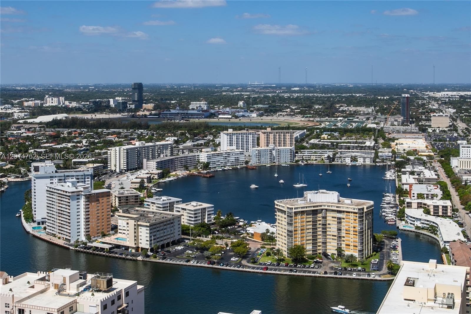 1830 Ocean Dr 3