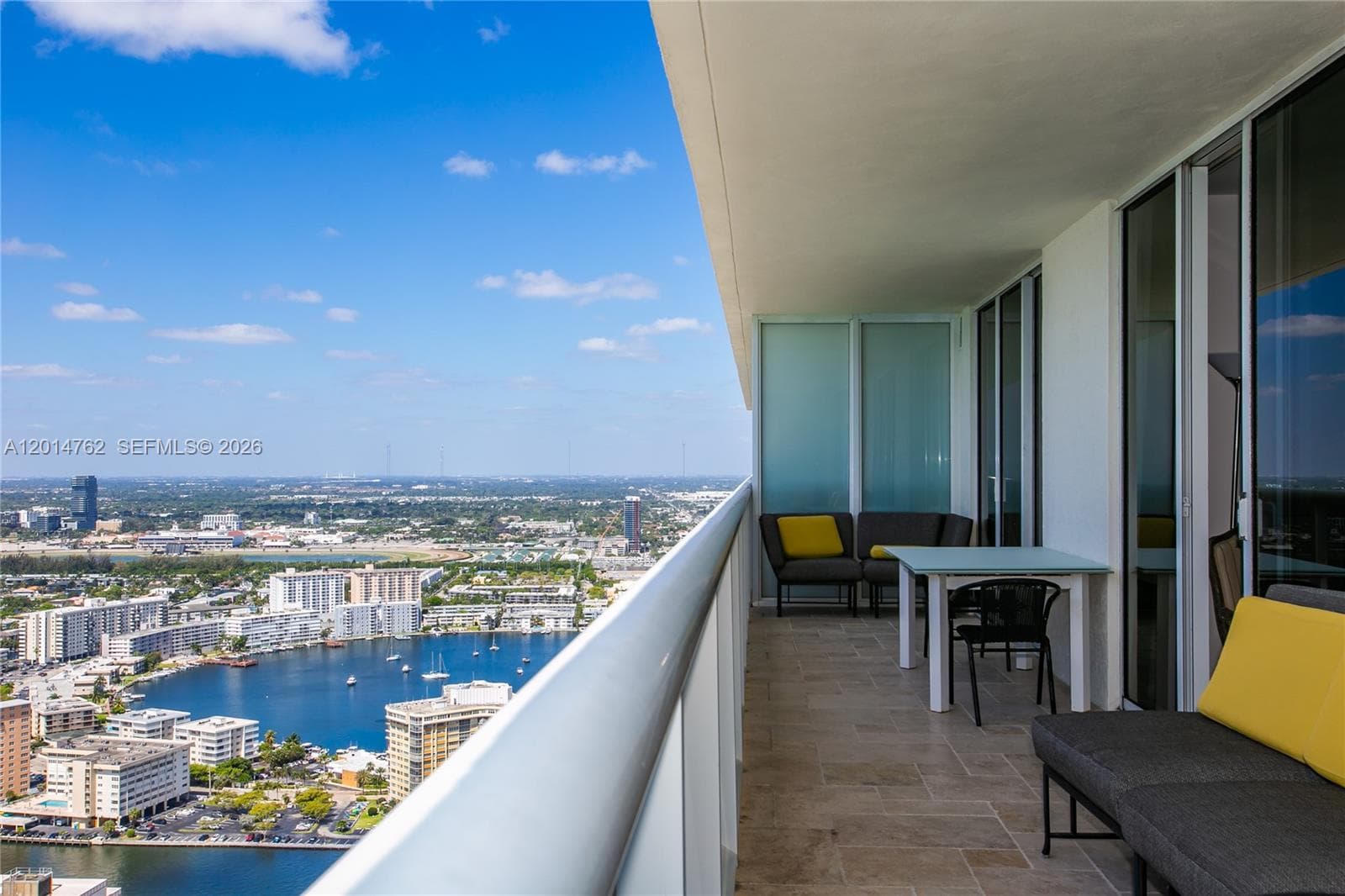 1830 Ocean Dr 5