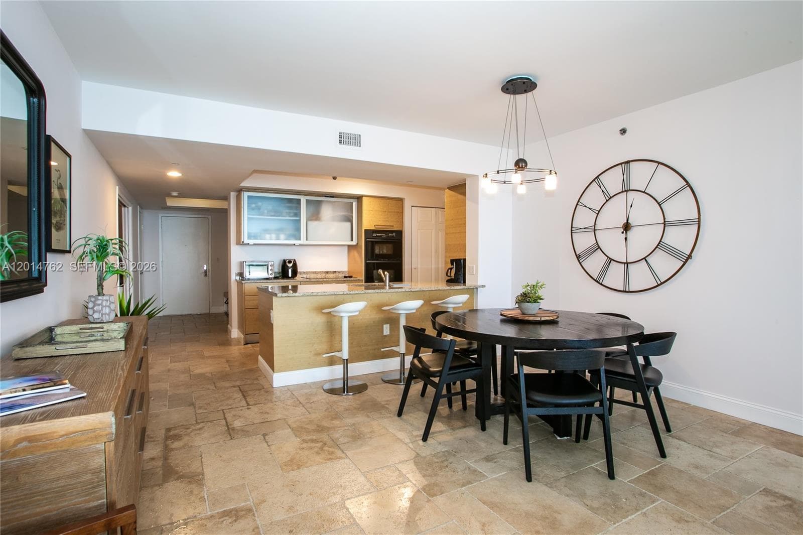 1830 Ocean Dr 4504 photo 8