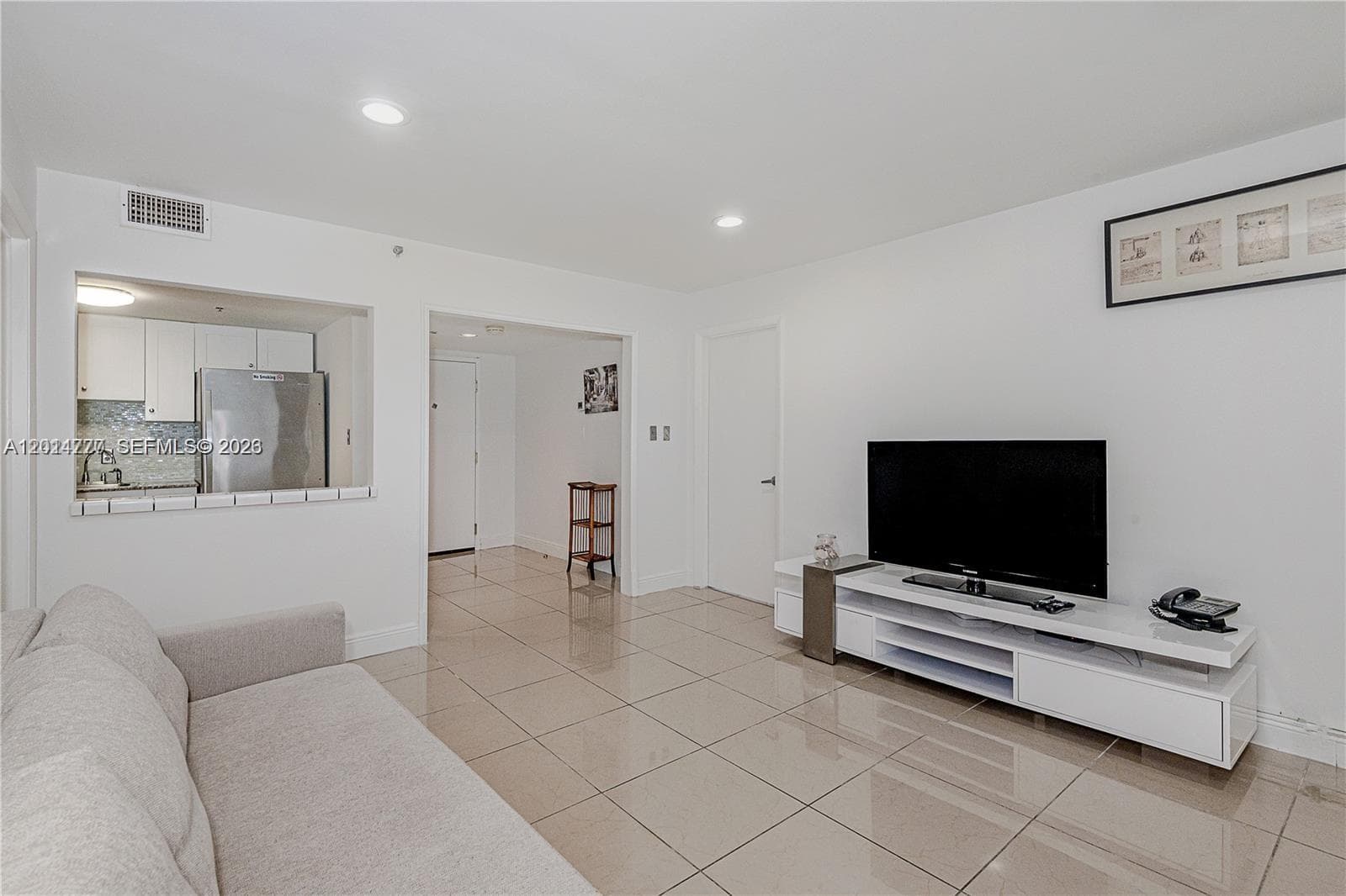 5225 Collins Ave 407 photo 17