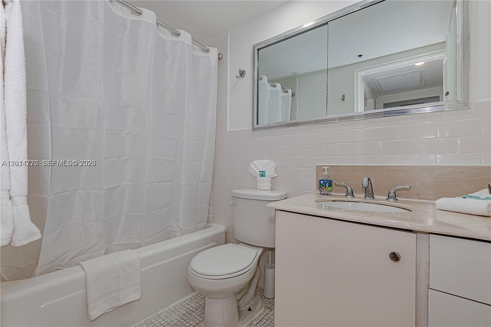 5225 Collins Ave 407 photo 25