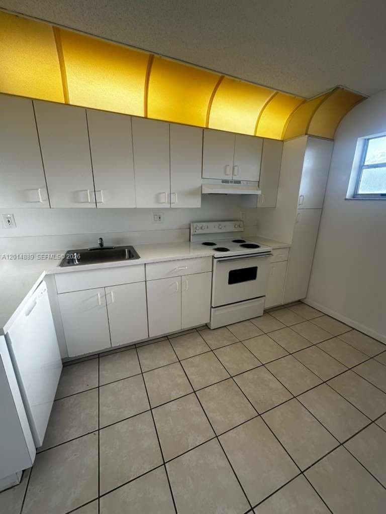 2903 NE 163rd St 506 photo 2