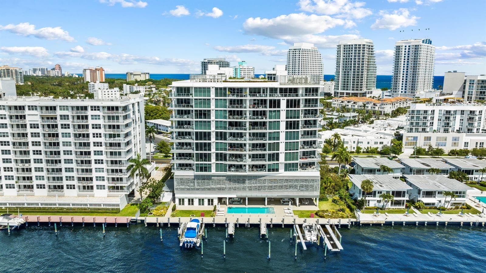 435 Bayshore Drive #302 4