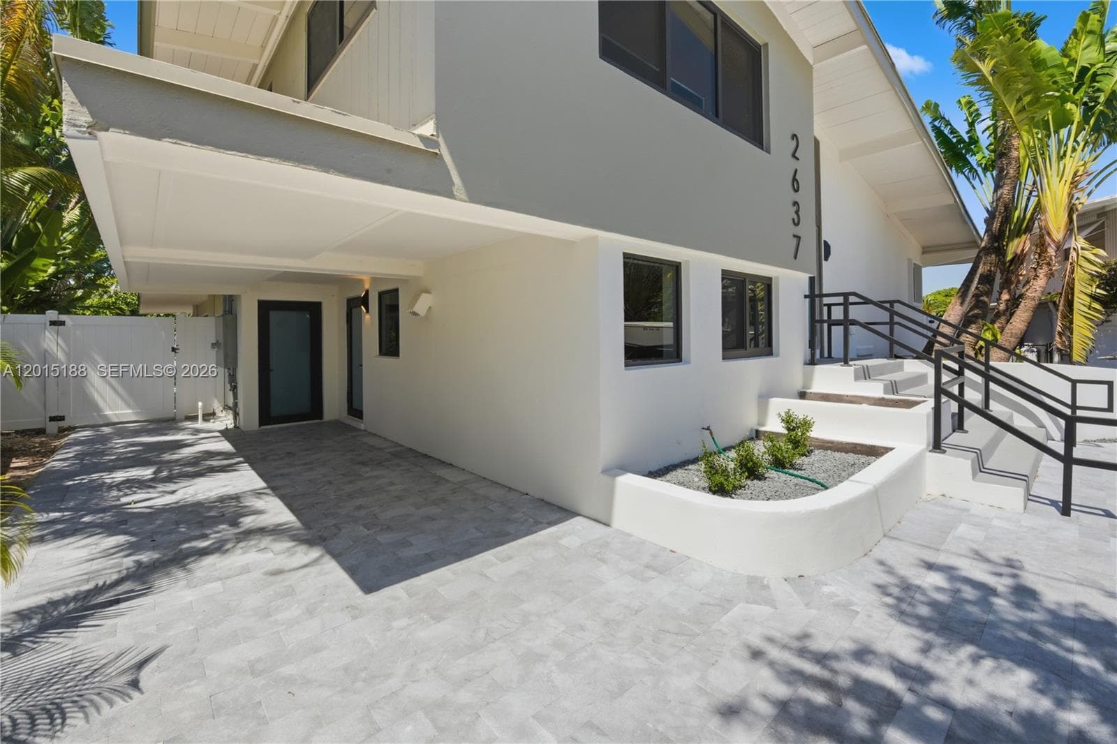 2637 Sugarloaf Ln photo 7