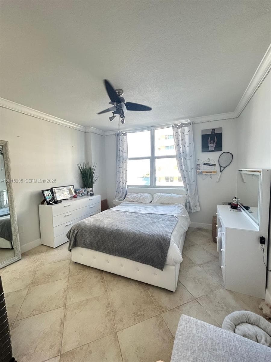 625 Casa Loma Blvd 1009 photo 11