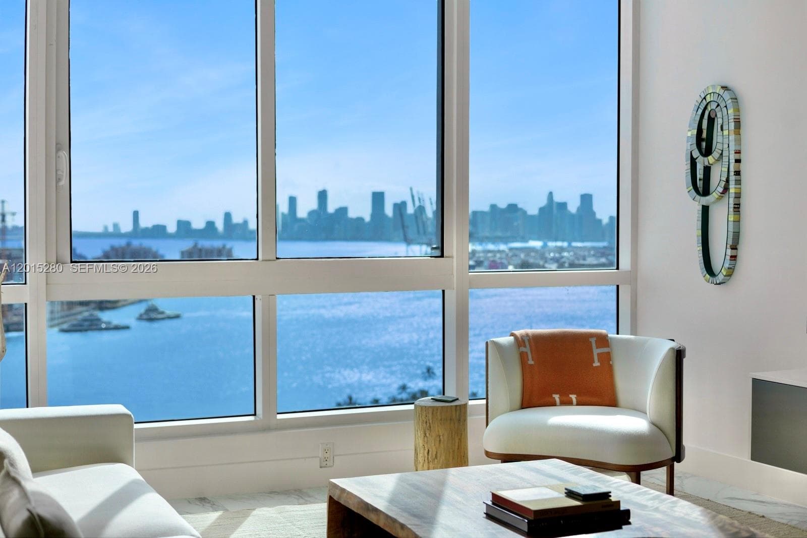 100 Pointe Dr 4