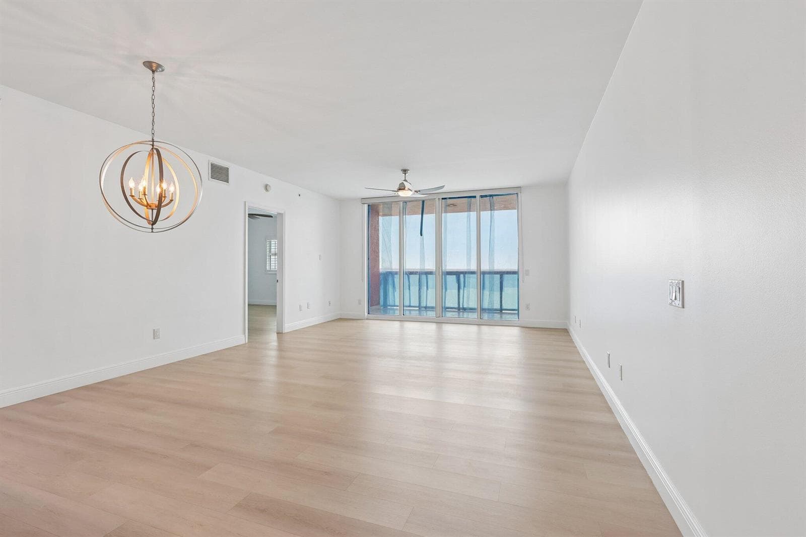 2650 Lake Shore Drive #1202 3