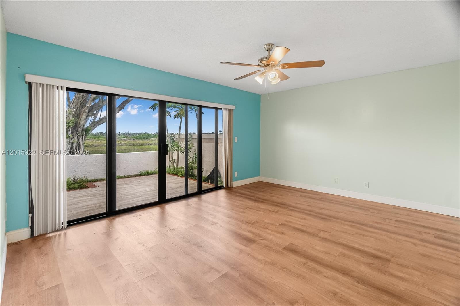 20013 Mona Cir photo 20