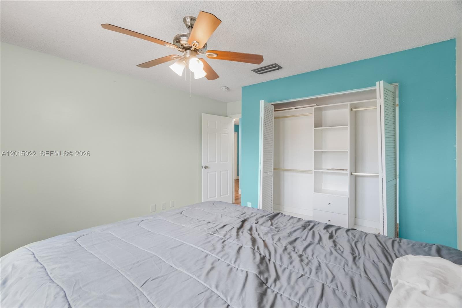 20013 Mona Cir photo 14