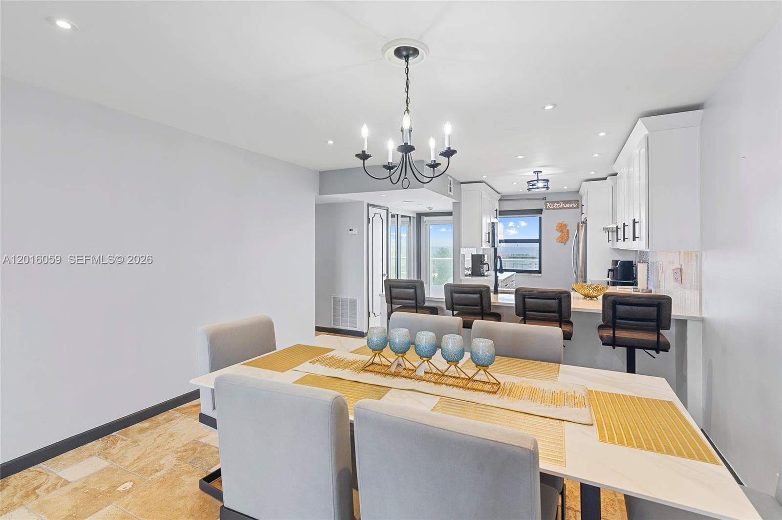 1401 N Riverside Dr 1406 photo 11