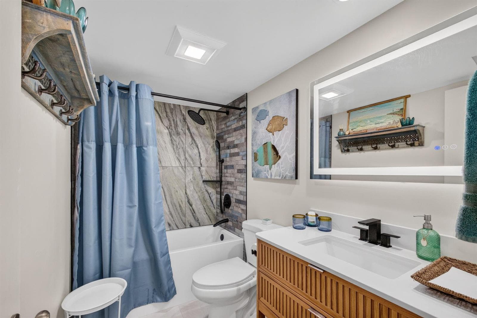 100 Paradise Harbour Boulevard #307 3