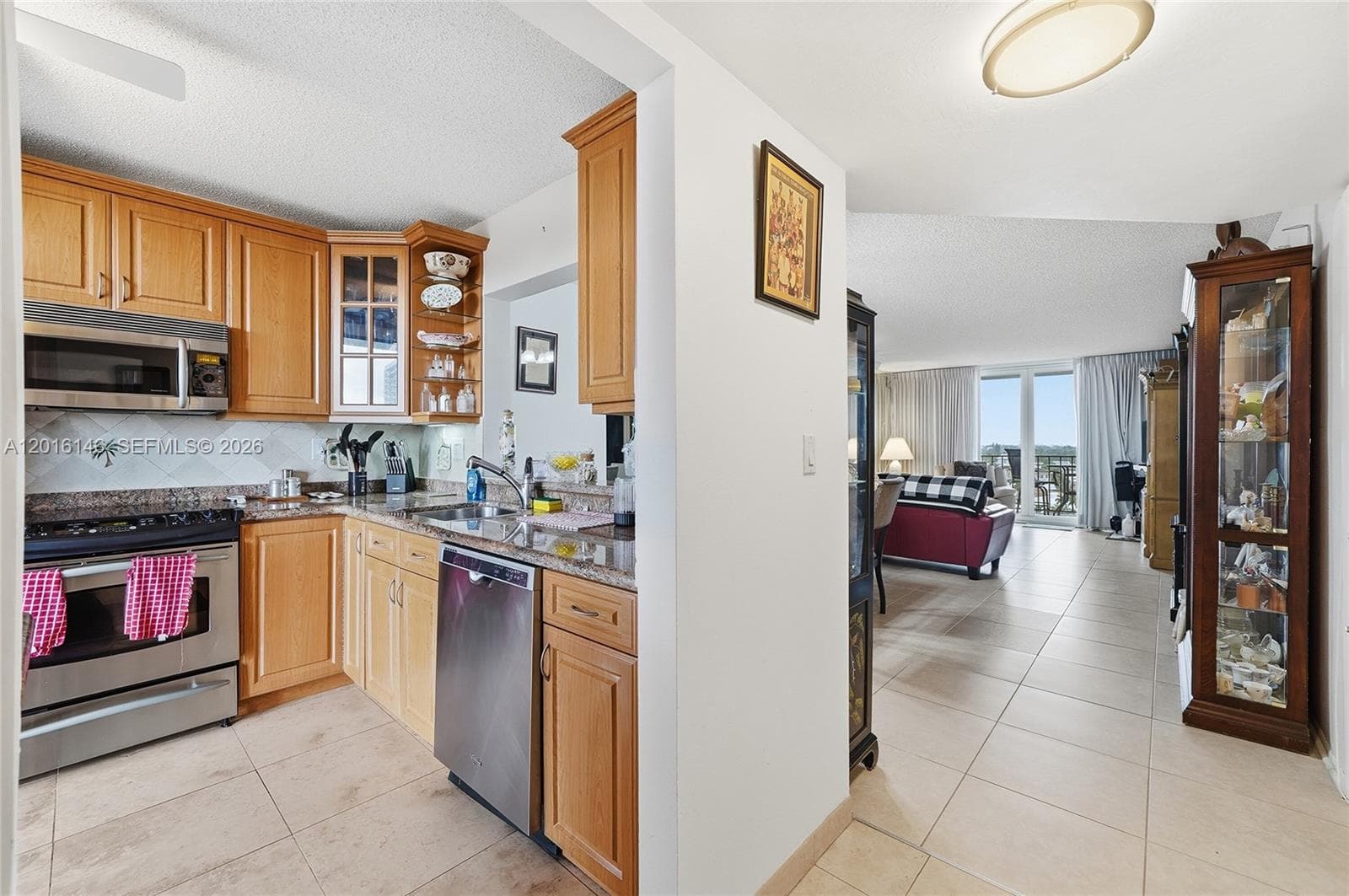521 Riverside Dr 3