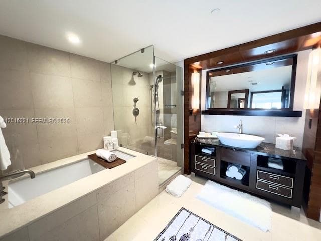 6801 Collins Ave 718 (deed 707) photo 20