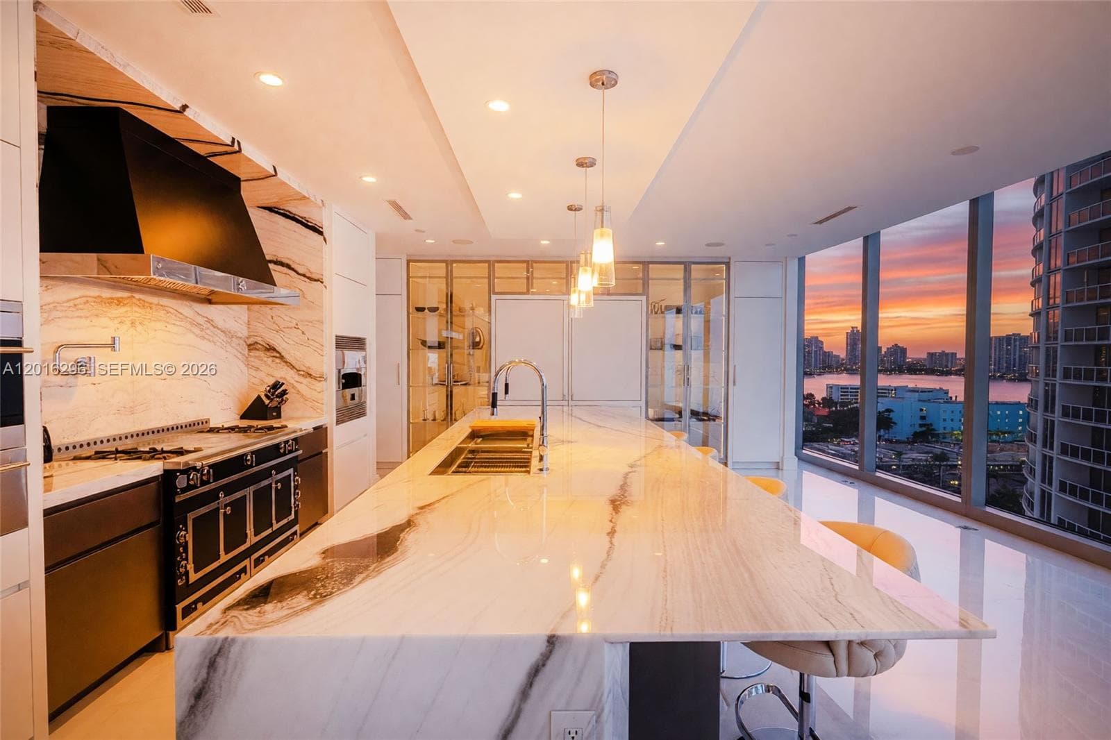 17975 Collins Ave 5