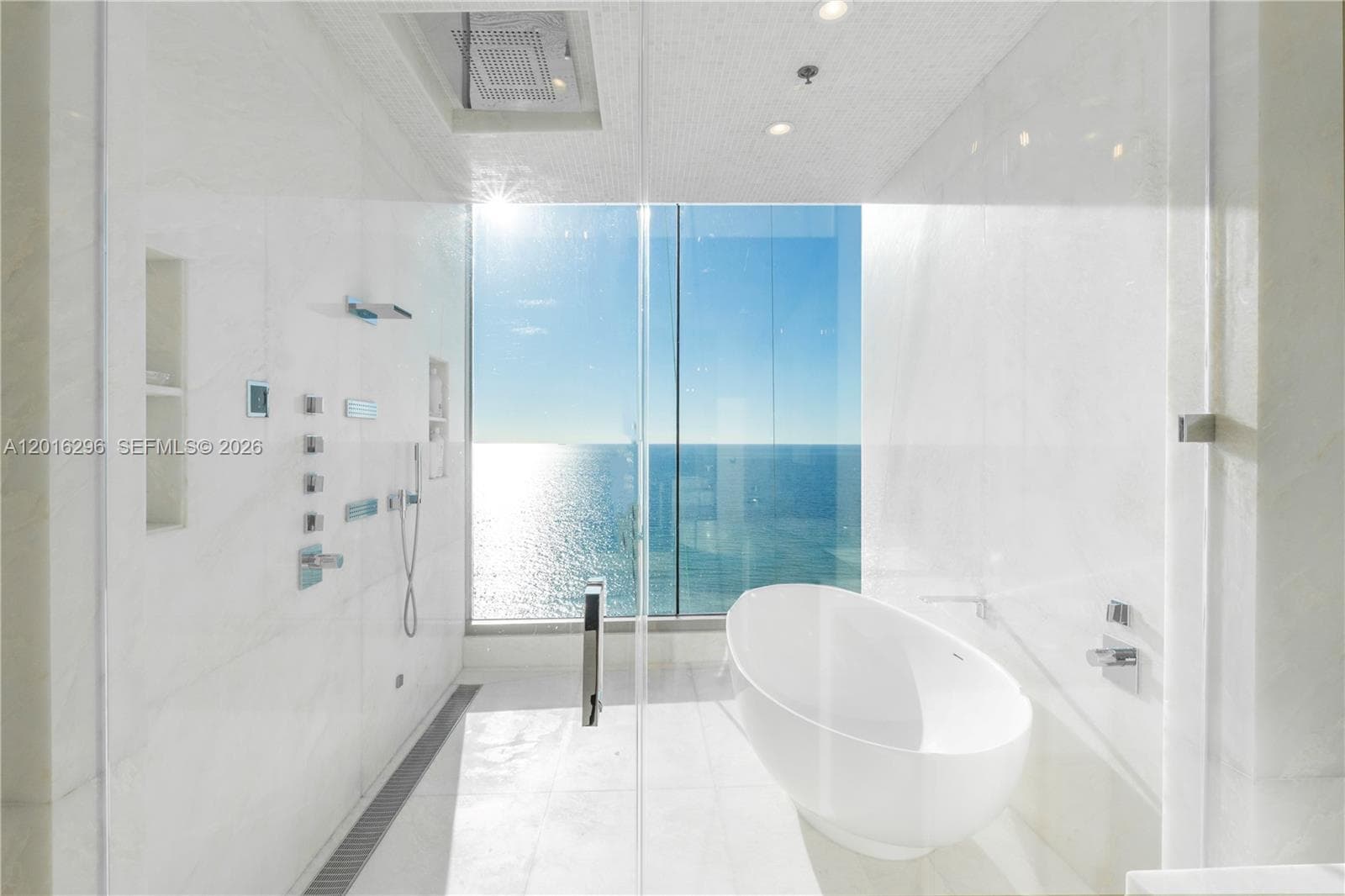 17975 Collins Ave N-1402 photo 18