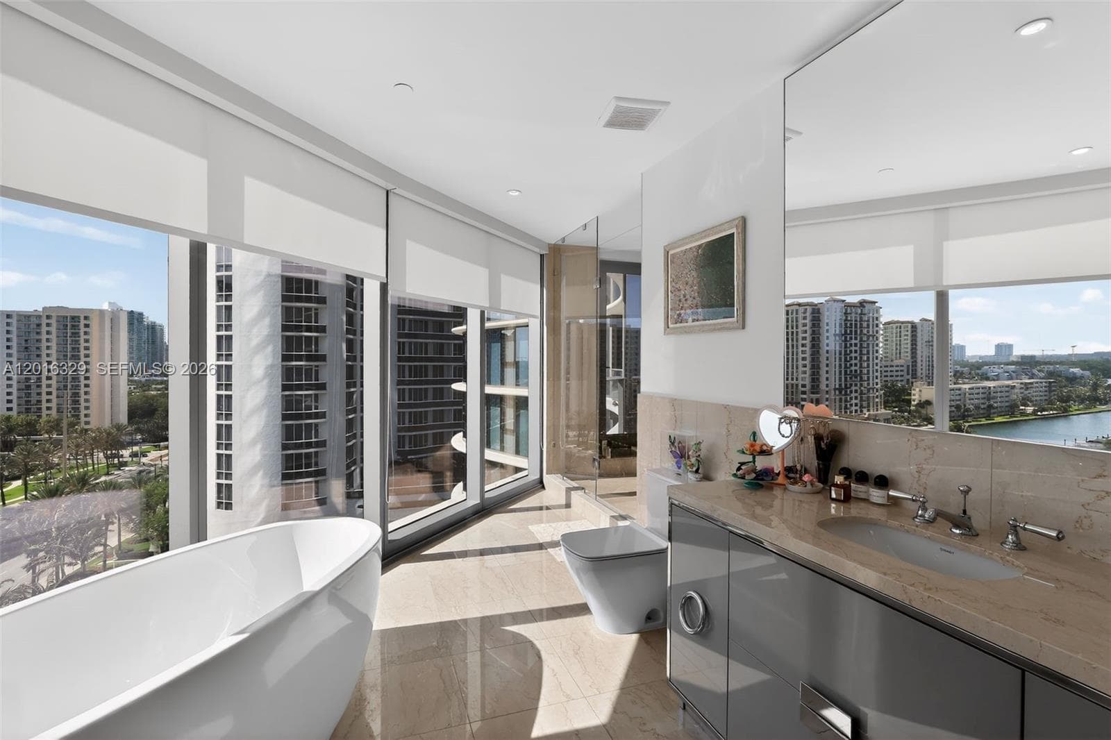 15701 Collins Ave 805 photo 19