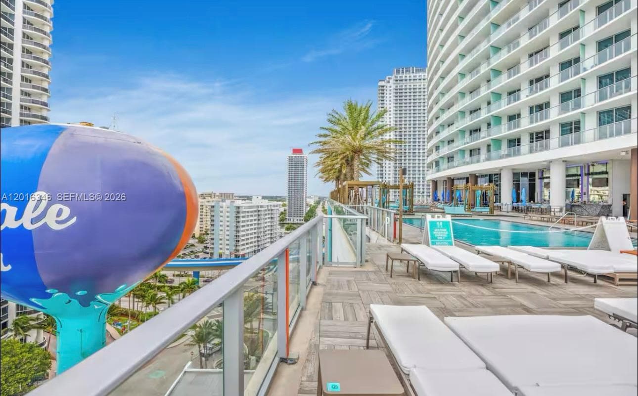 4111 Ocean Dr 1610 photo 17