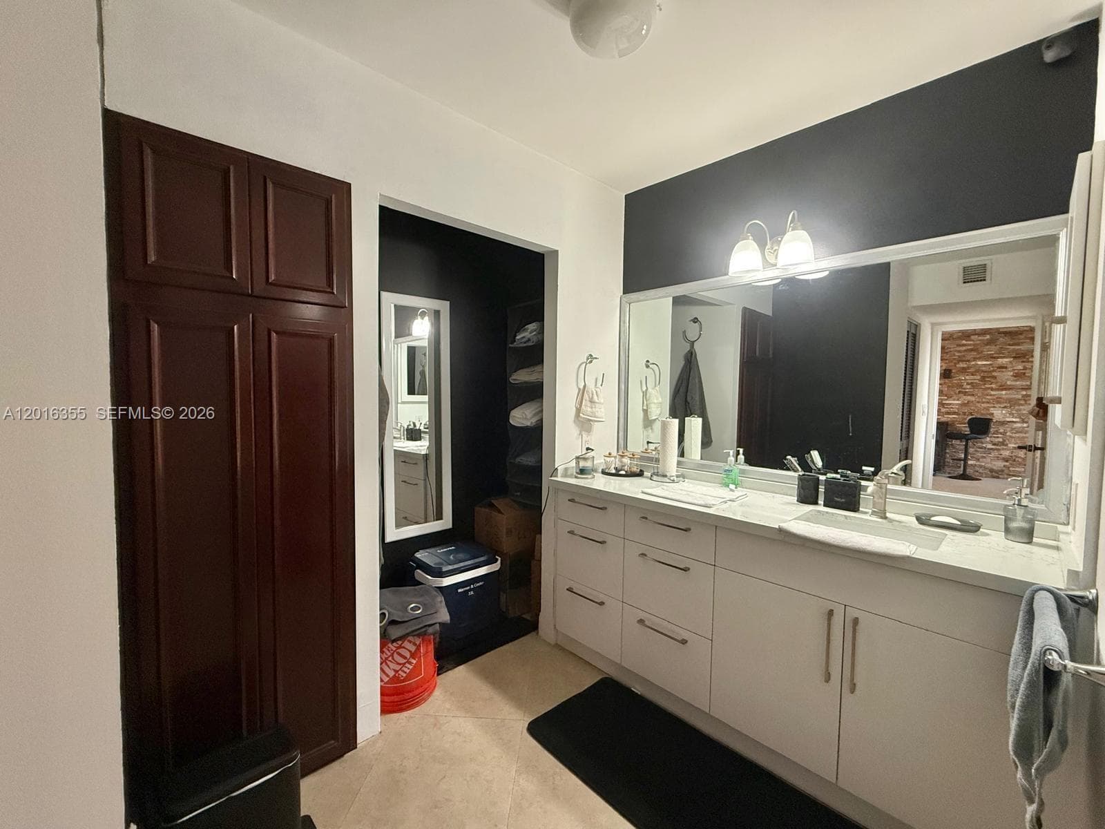 3701 Country Club Dr 502 photo 14