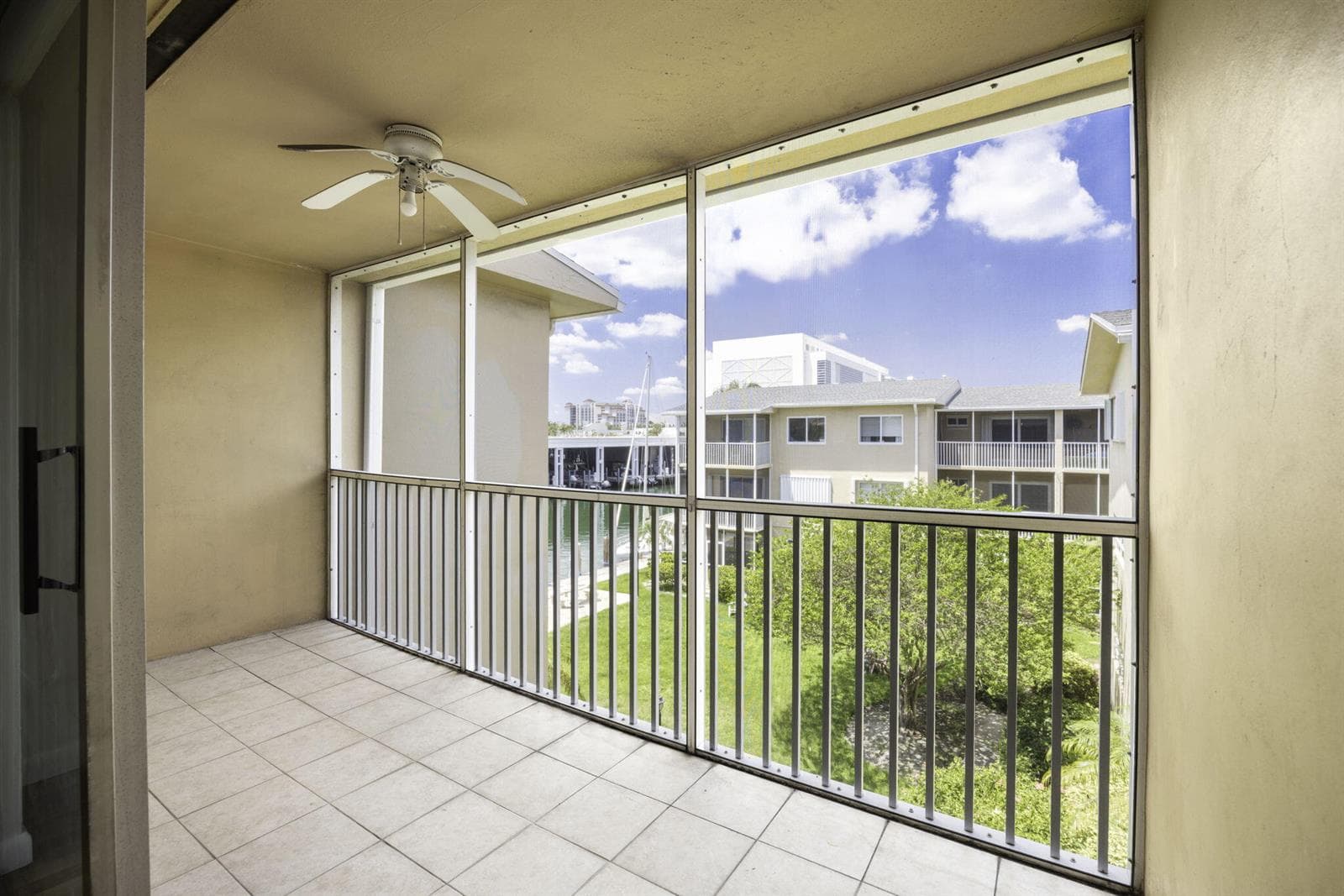 1510 SE 15th Street #302 2