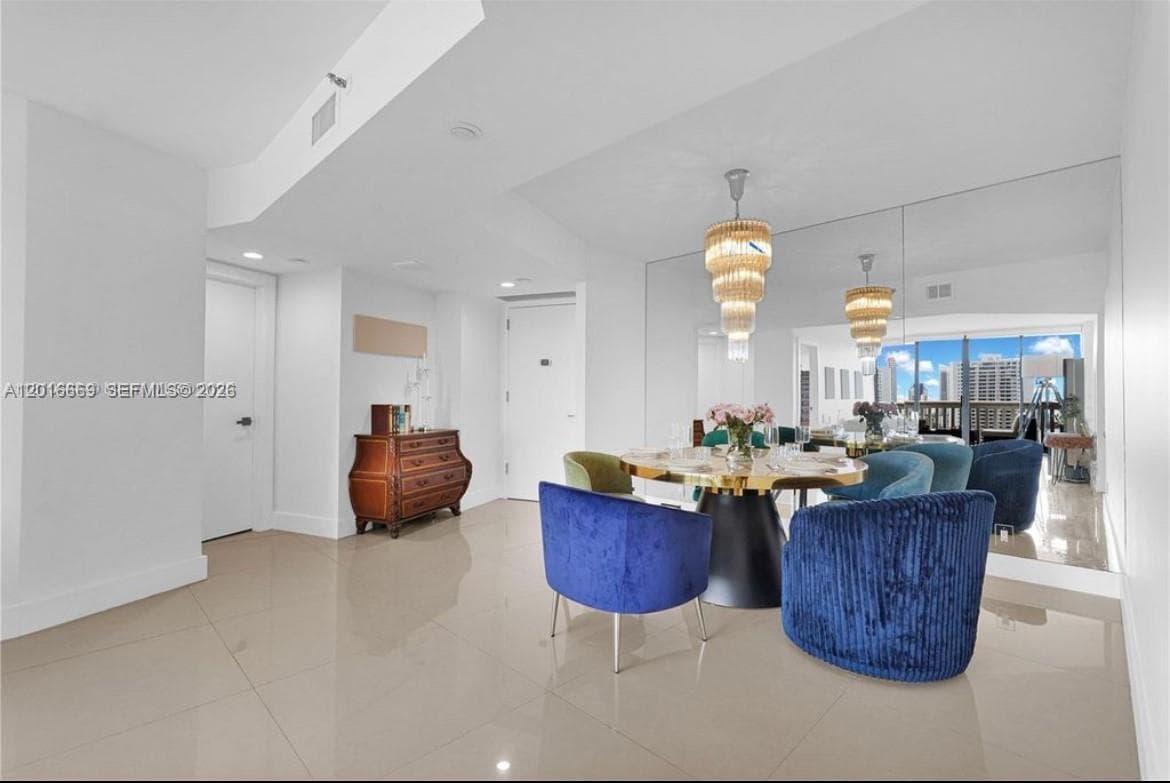 1000 W Island Blvd 2508 photo 8