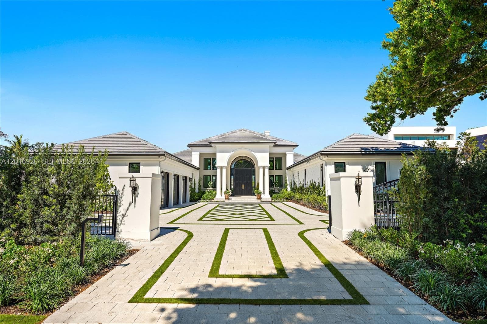 386 Eagle Dr 5