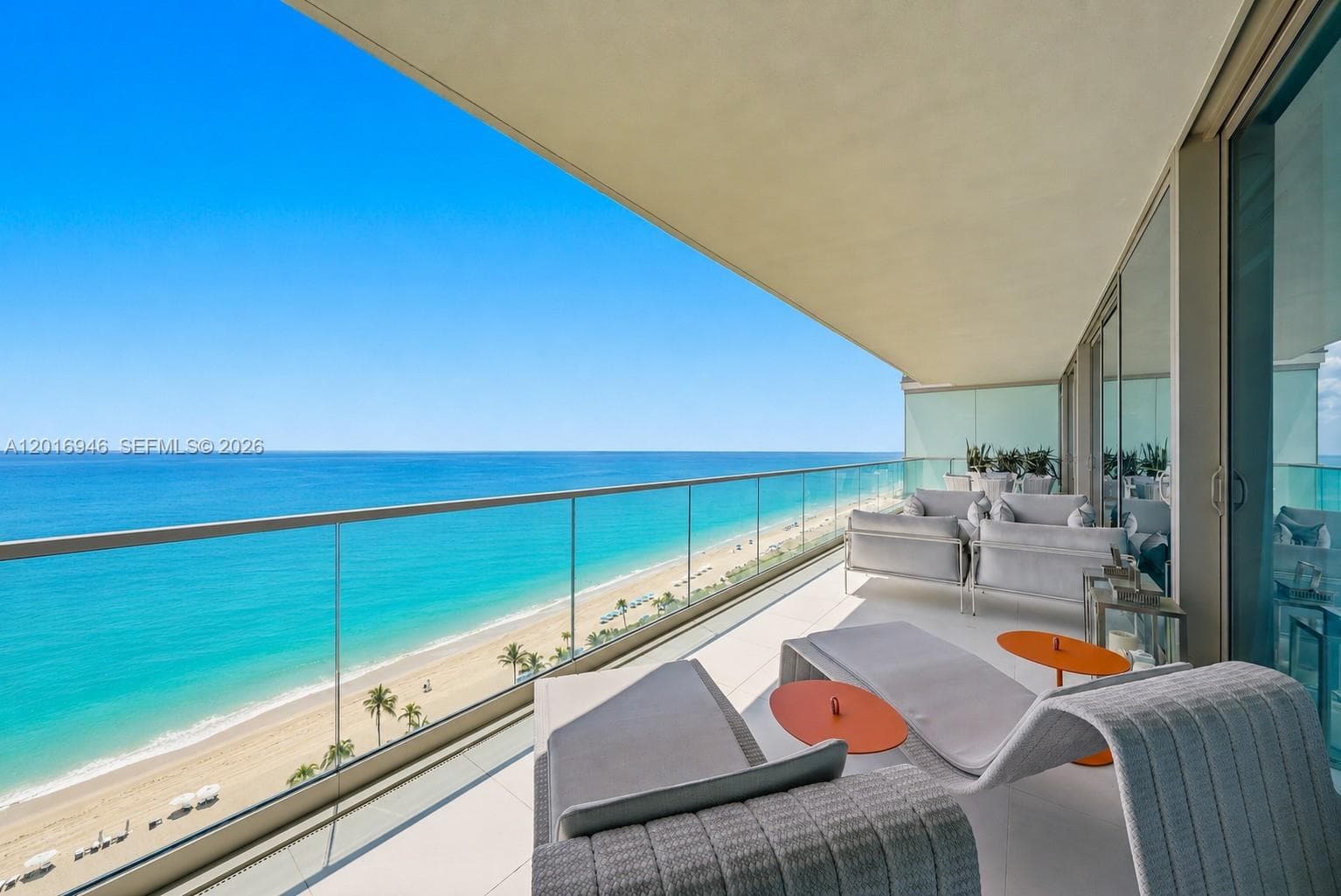 10201 Collins Ave 5