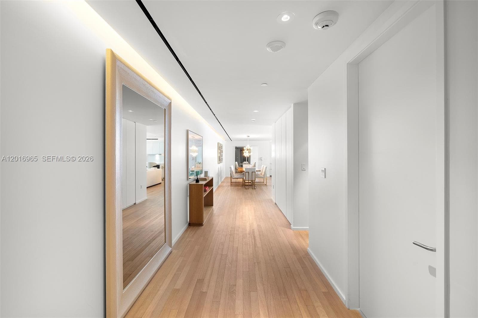 2901 Collins Ave 5