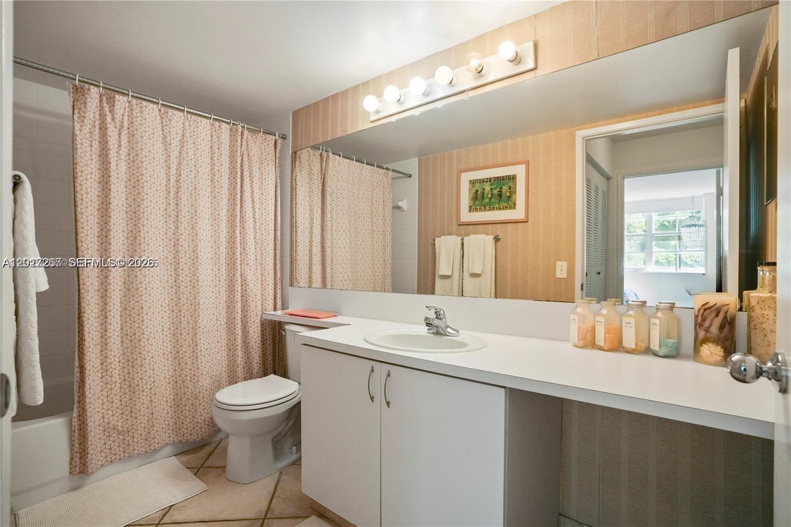 19555 E Country Club Dr 8502 photo 10