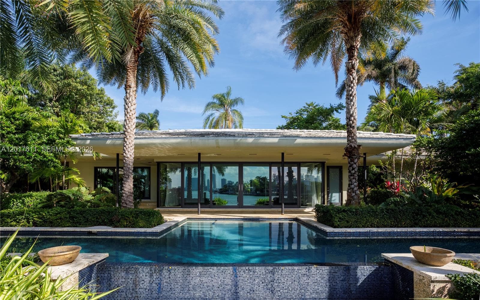 250 San Marino Dr 2