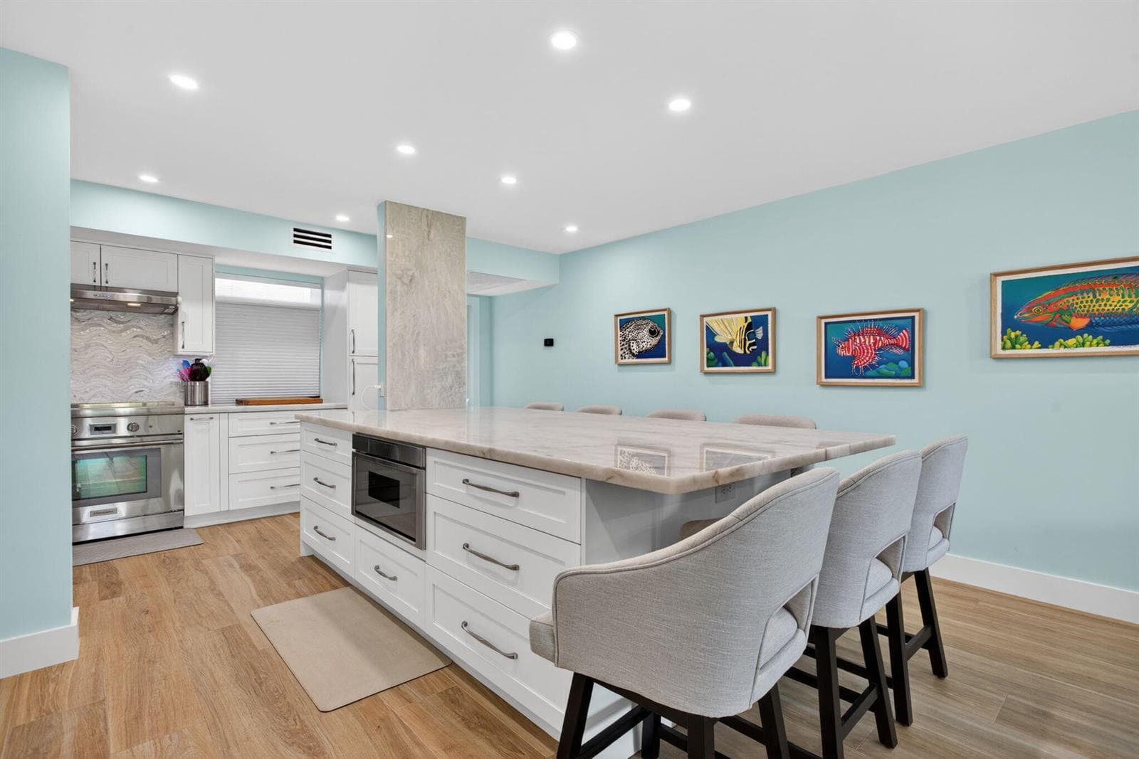 3100 NE 48th Court #214 4