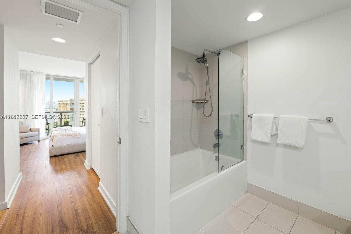 2602 E Hallandale Beach Blvd R1109 photo 16