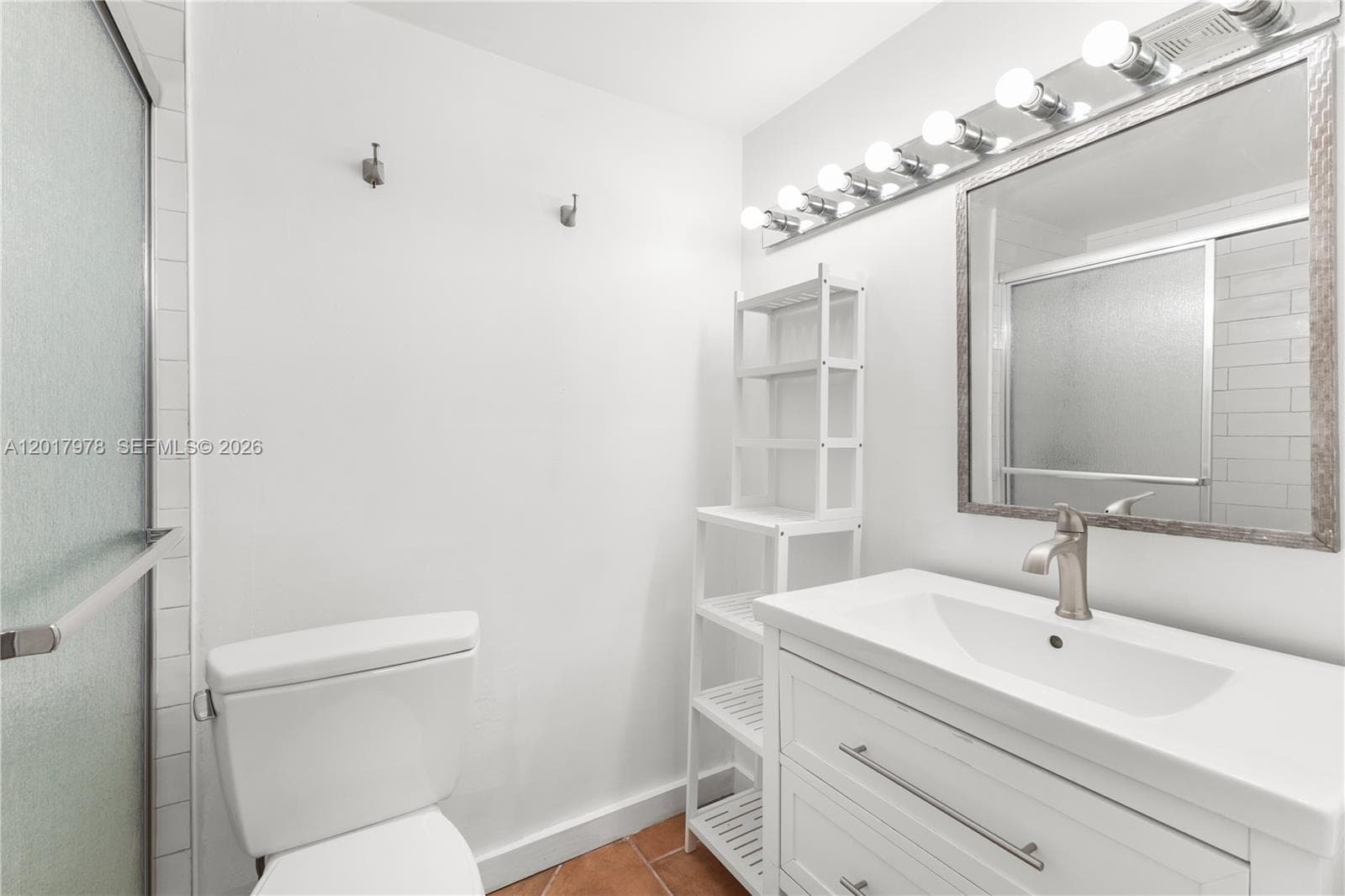 2600 NE 135th St 4E-A photo 17
