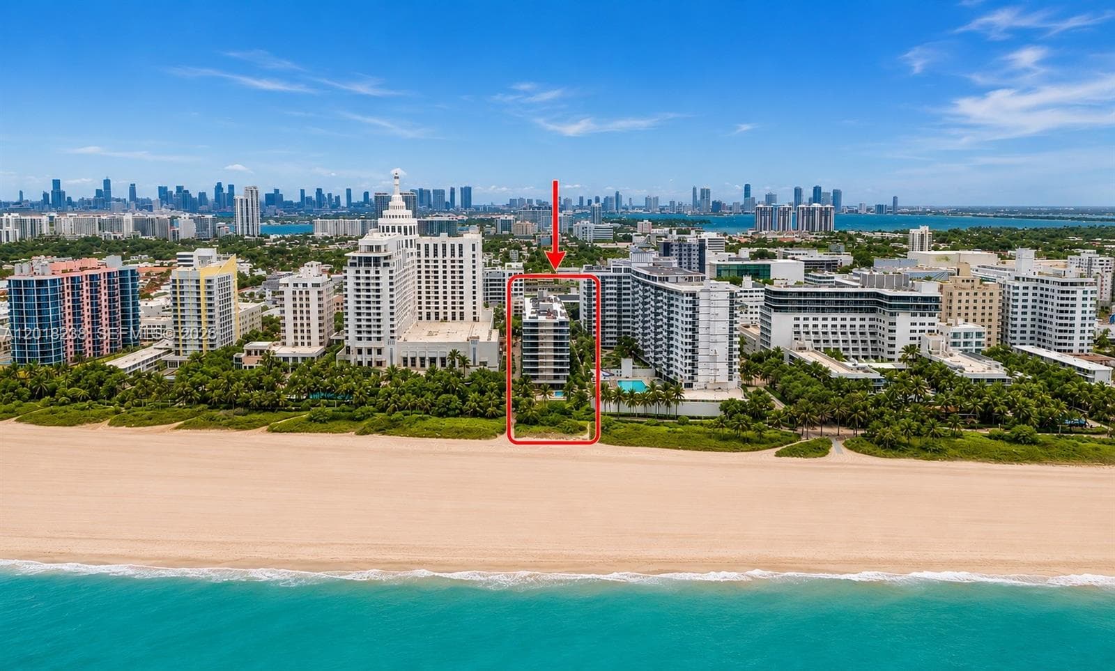 1621 Collins Ave 310 photo 3