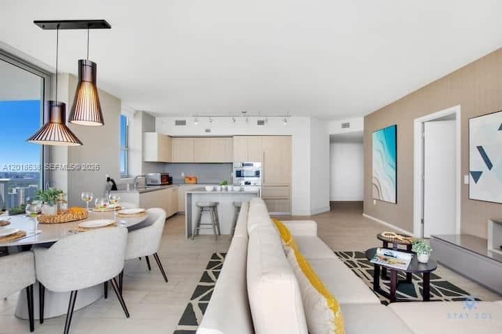 4010 Ocean Dr R2708 photo 9