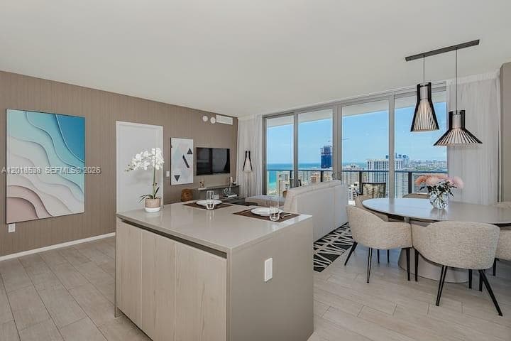 4010 Ocean Dr R2708 photo 10